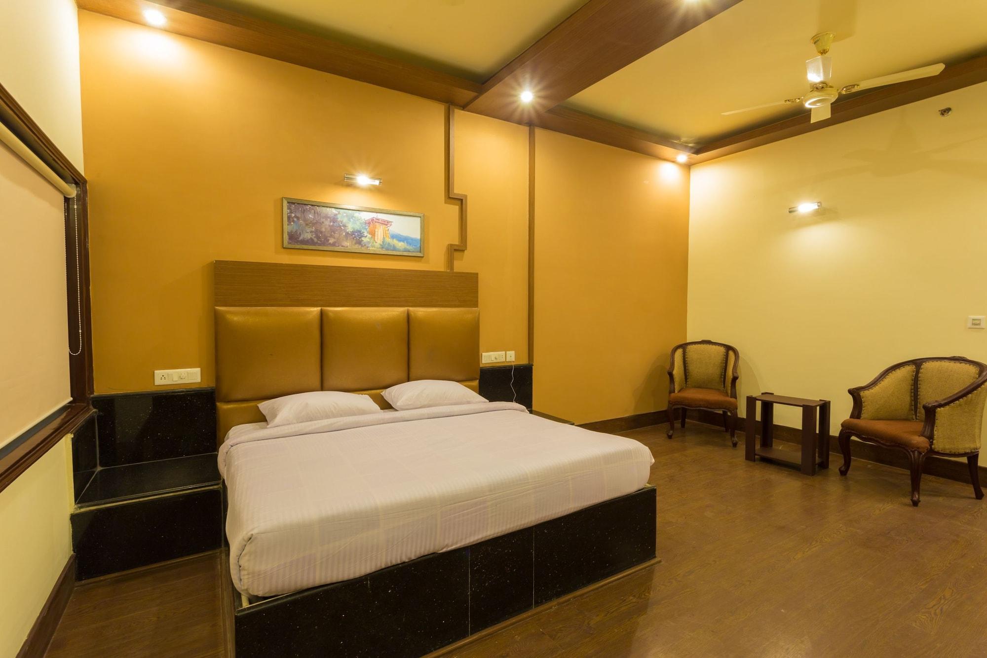 Katra Hotel Katra  Kültér fotó