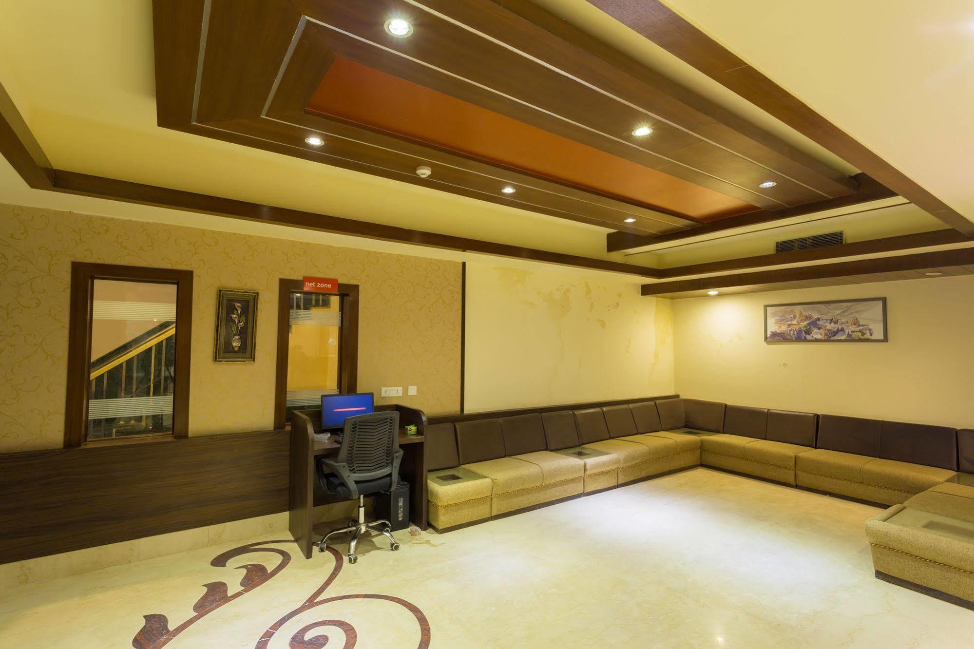 Katra Hotel Katra  Kültér fotó